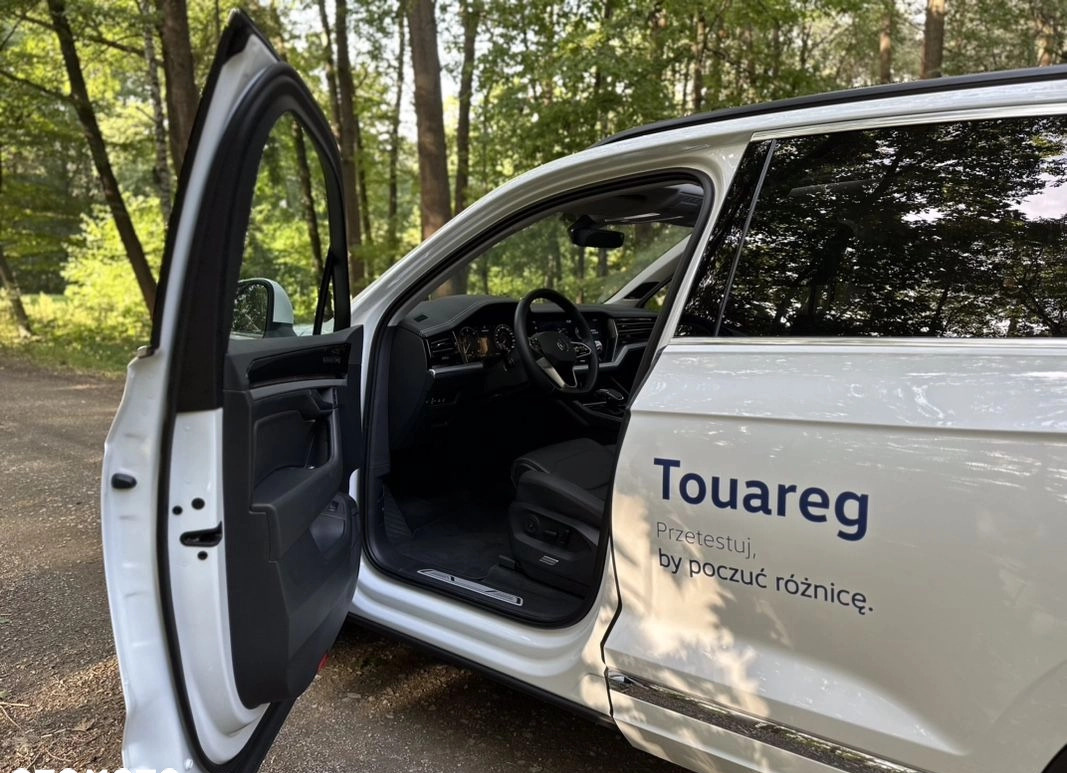 Volkswagen Touareg cena 363900 przebieg: 12000, rok produkcji 2022 z Rogoźno małe 301